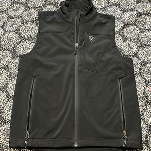 Ariat vest